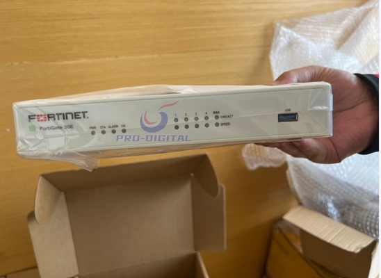 Fortinet FG-30E Wired Firewall 900 duizend gelijktijdige sessies voor robuuste beveiliging