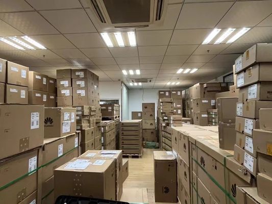 CloudEngine S5731-H24HB4XZ Ethernet Network Switch Full-Duplex Communicatiemodus Temperatuurbereik -40°C-70°C